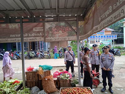 Guna Menyerap Informasi Kamtibmas, Polsek Tanjung Raya Lakukan Jumat Curhat